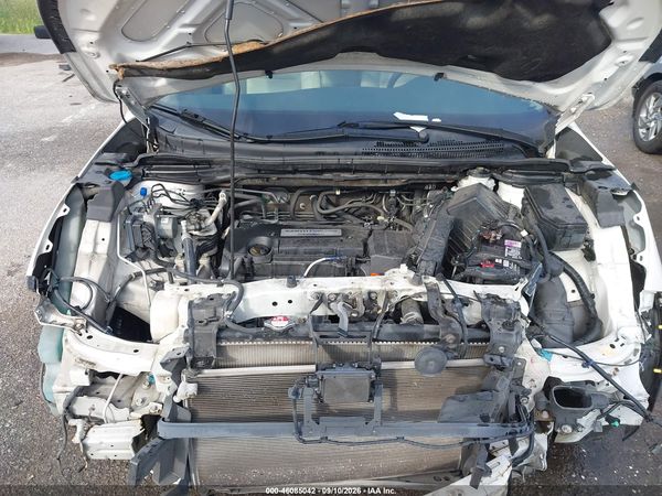 2015 HONDA CR-V TOURING — I10
