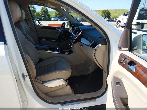 2013 MERCEDES-BENZ GL 550 4MATIC