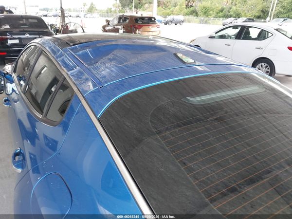 2019 KIA STINGER Base — I154