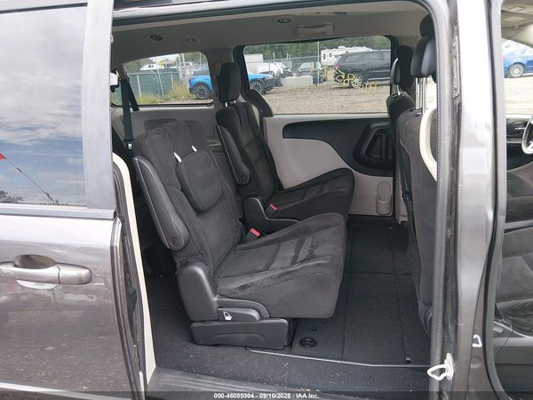 2015 DODGE GRAND CARAVAN SE — I8