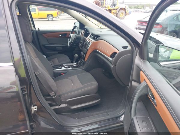 2017 CHEVROLET TRAVERSE 2LT — I5