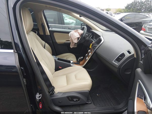 2017 VOLVO XC60 T5 INSCRIPTION — I5