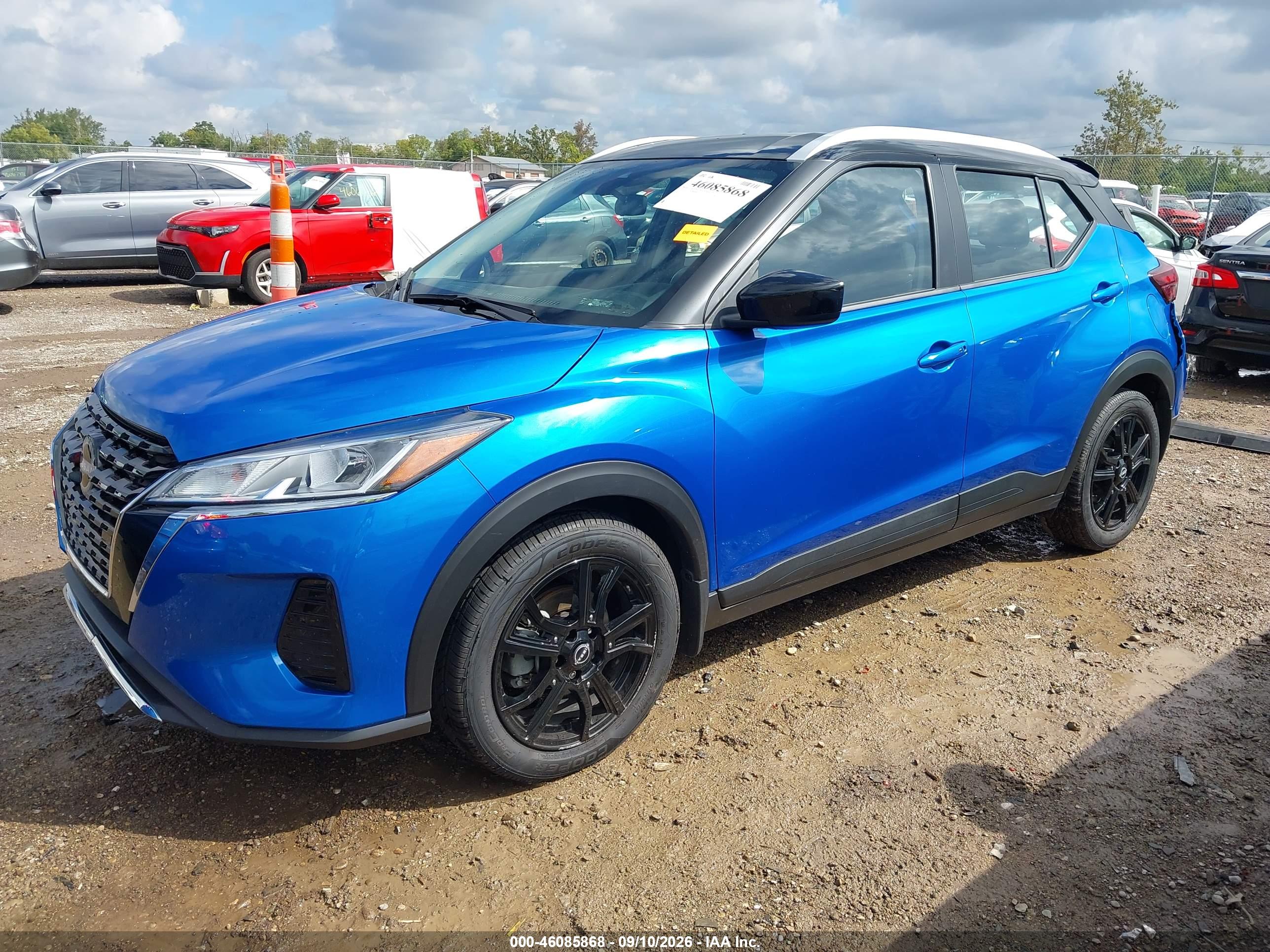 2023 NISSAN KICKS SV XTRONIC CVT — I2