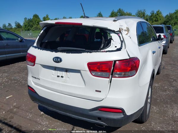 2017 KIA SORENTO 2.4L LX — I6