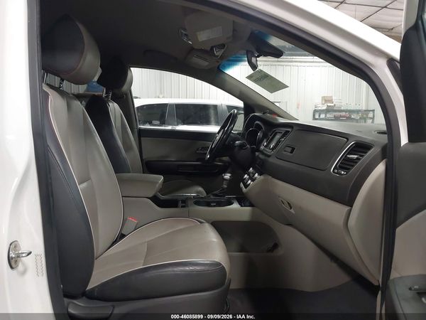 2017 KIA SEDONA LX — I5