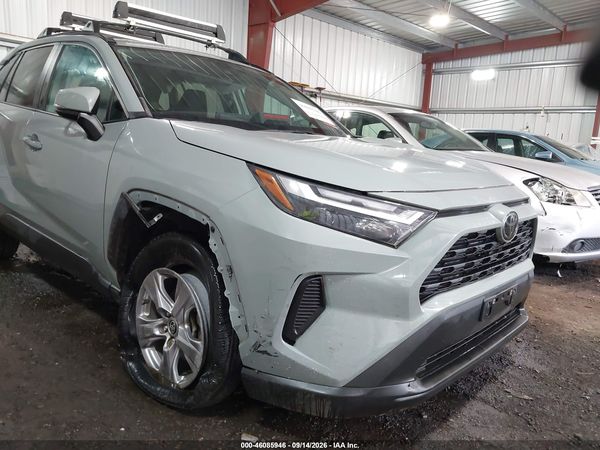 2022 TOYOTA RAV4 XLE — I6