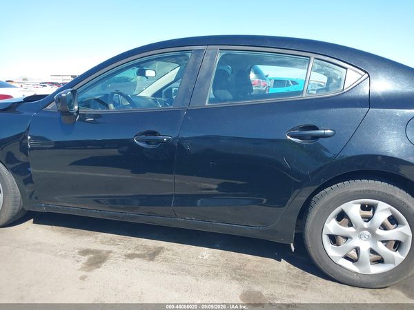 2016 MAZDA MAZDA3