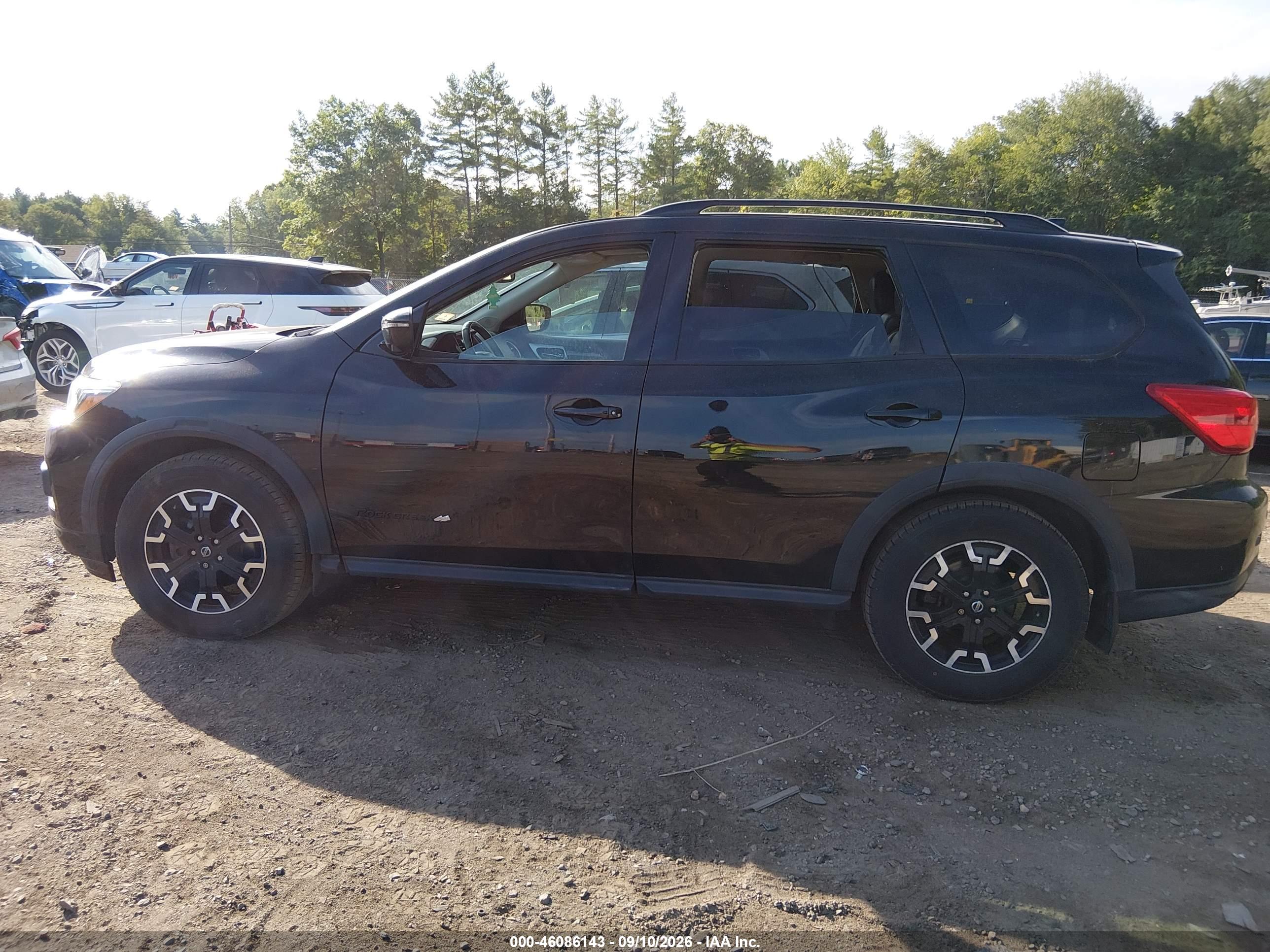 2020 NISSAN PATHFINDER SL 4WD
