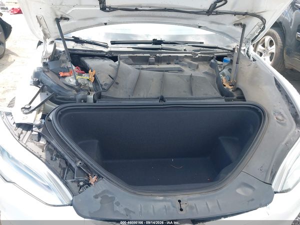 2017 TESLA MODEL S — I10