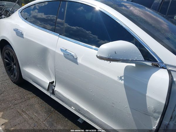 2017 TESLA MODEL S — I152