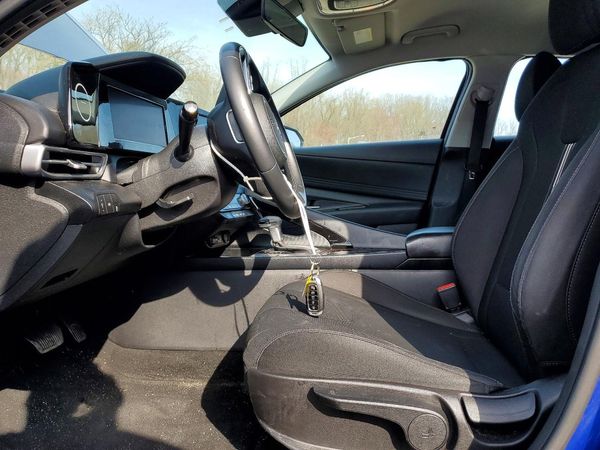 2022 HYUNDAI ELANTRA SEL w/Convenience Pkg