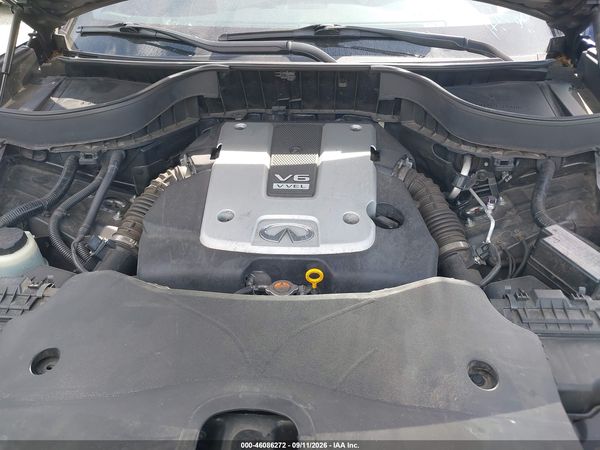 2017 INFINITI QX70 — I10