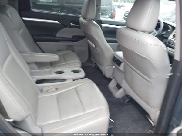 2016 TOYOTA HIGHLANDER XLE V6 — I8