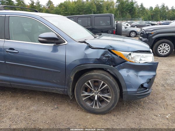 2016 TOYOTA HIGHLANDER XLE V6 — I152