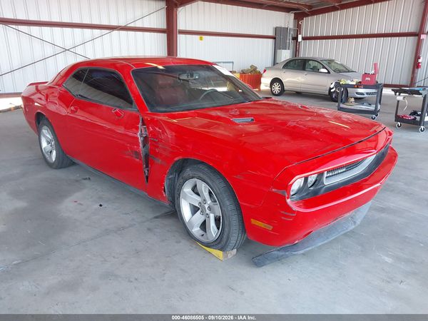 2014 DODGE CHALLENGER R/T PLUS — I1