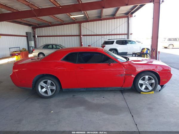 2014 DODGE CHALLENGER R/T PLUS — I116