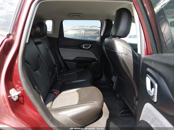 2022 JEEP COMPASS LATITUDE FWD — I8