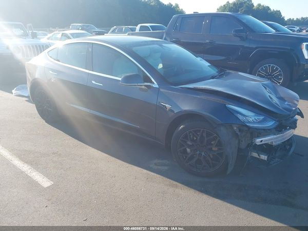 2020 TESLA MODEL 3 — I1