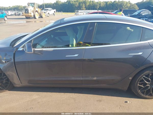 2020 TESLA MODEL 3 — I117