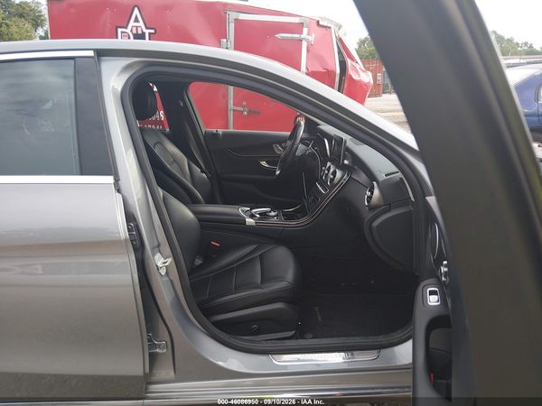 2016 MERCEDES-BENZ C 300