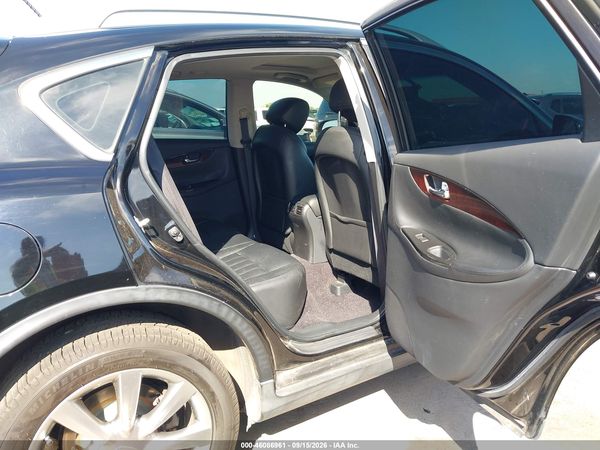 2017 INFINITI QX50 — I8