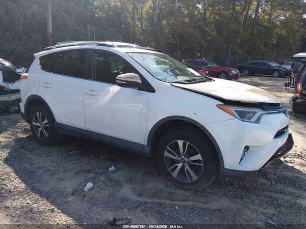 2016 TOYOTA RAV4 XLE — I1