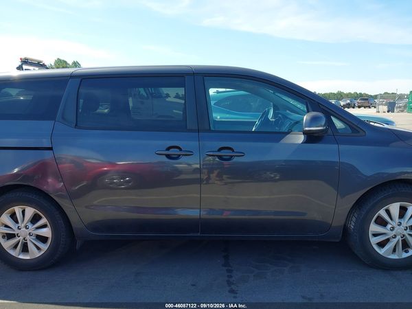 2017 KIA SEDONA LX
