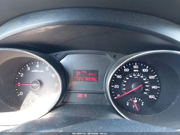 2017 KIA SEDONA LX