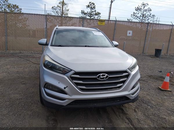 2017 HYUNDAI TUCSON SE — I115