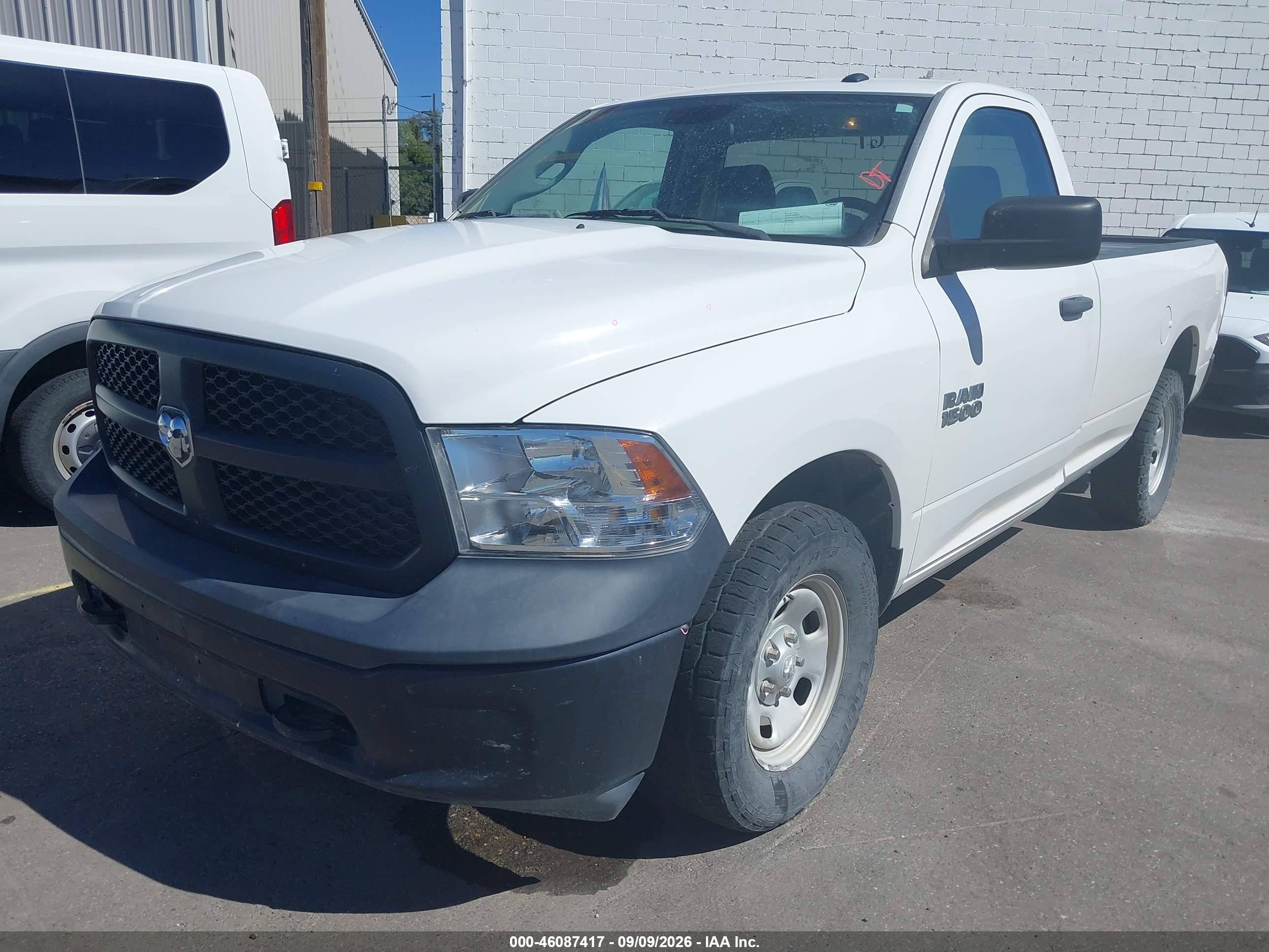 2017 RAM 1500 TRADESMAN  4X4 8' BOX — I2