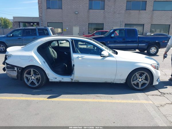 2016 MERCEDES-BENZ C 300 SPORT — I116