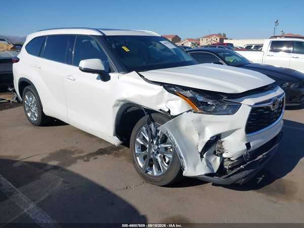 2021 TOYOTA HIGHLANDER LIMITED — I1