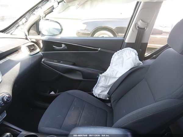 2017 KIA SORENTO 2.4L LX — I5