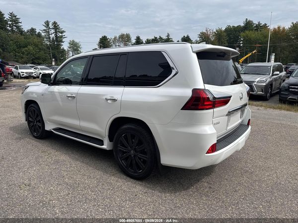 2016 LEXUS LX 570