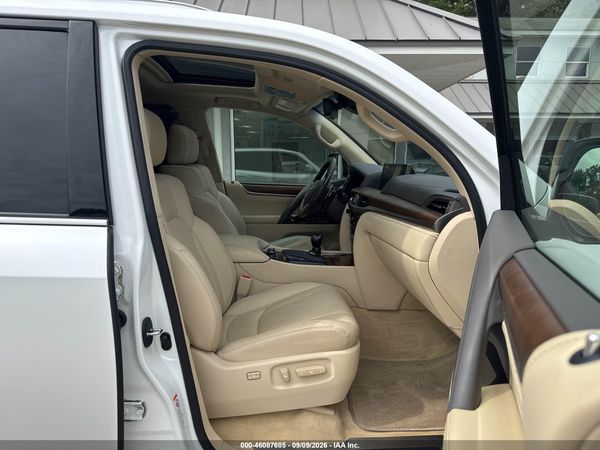 2016 LEXUS LX 570