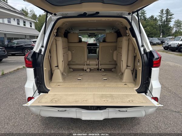 2016 LEXUS LX 570