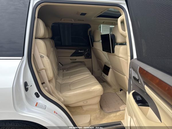 2016 LEXUS LX 570