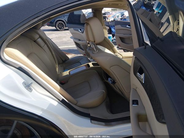 2013 MERCEDES-BENZ CLS 550 4MATIC — I8
