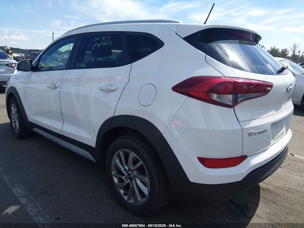 2017 HYUNDAI TUCSON SE — I3