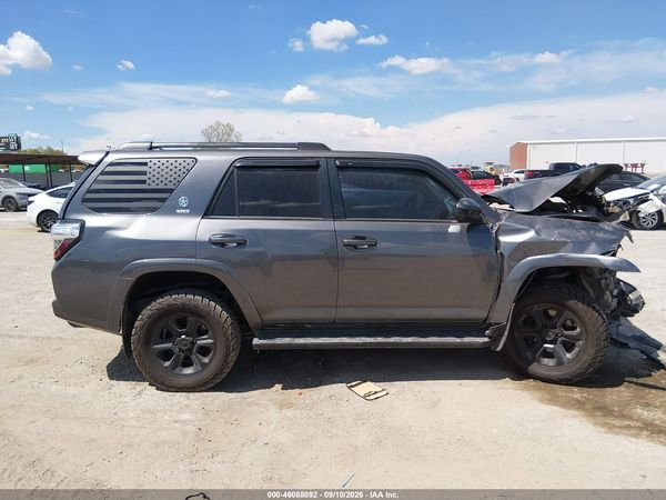 2017 TOYOTA 4RUNNER SR5