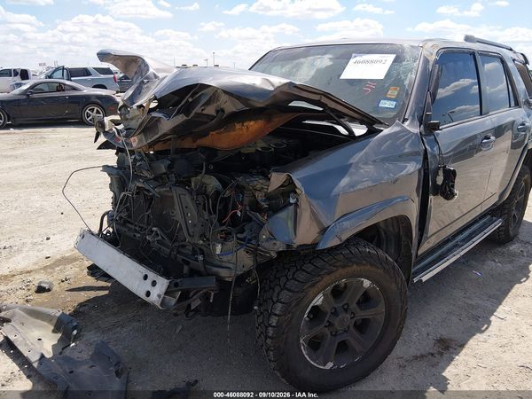 2017 TOYOTA 4RUNNER SR5