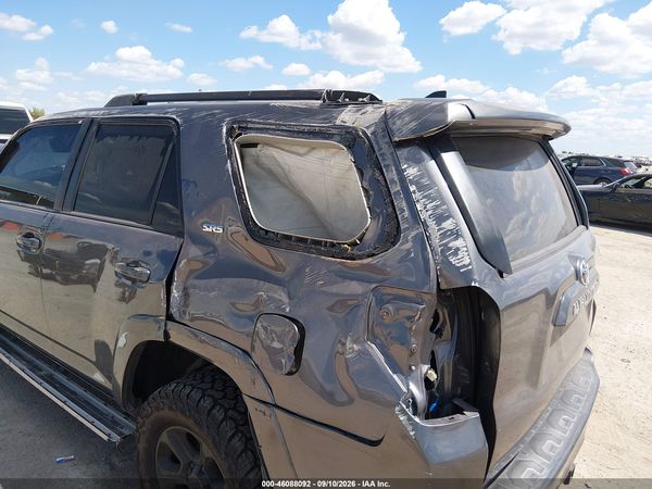 2017 TOYOTA 4RUNNER SR5