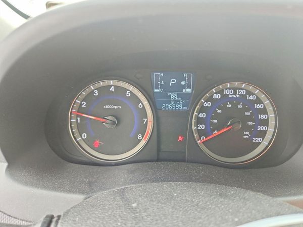 2015 HYUNDAI ACCENT
