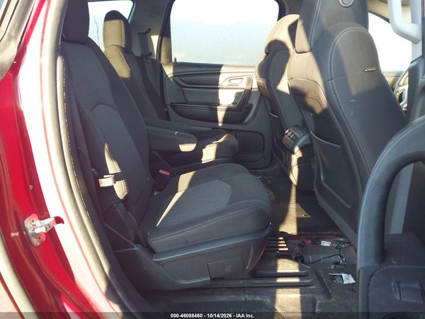 2014 CHEVROLET TRAVERSE LT — I8