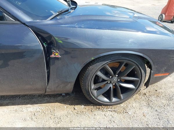 2016 DODGE CHALLENGER R/T SCAT PACK — I155