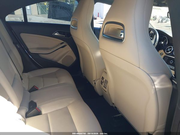 2019 MERCEDES-BENZ CLA 250 4MATIC — I8