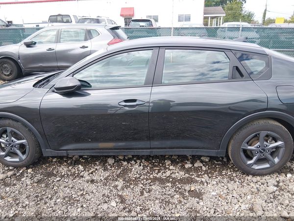 2025 KIA K4 LXS — I117