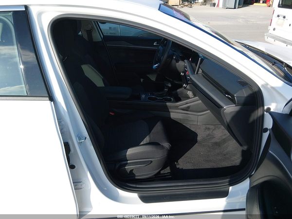 2026 KIA K5 LXS FWD