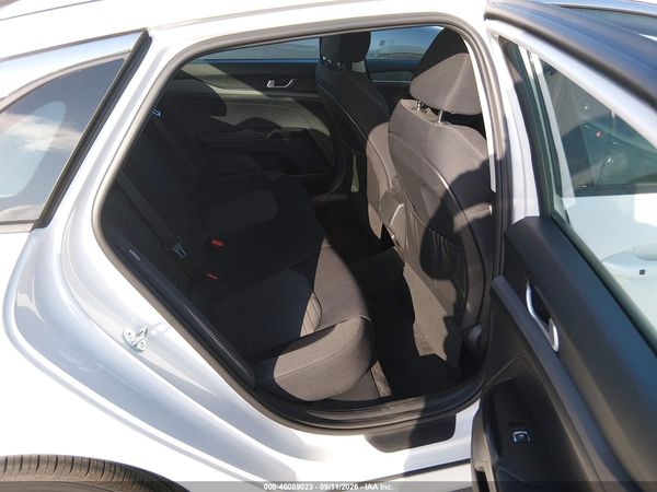 2026 KIA K5 LXS FWD