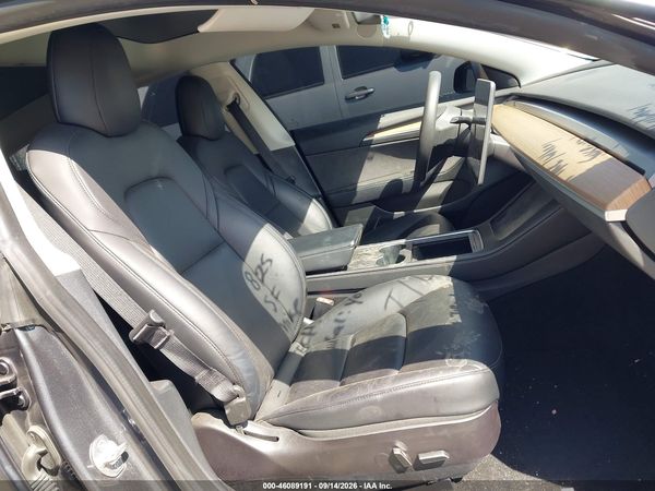2022 TESLA MODEL 3 — I5